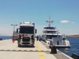 Il carburante giusto per lo yachting? Fiducia, velocità e umanità